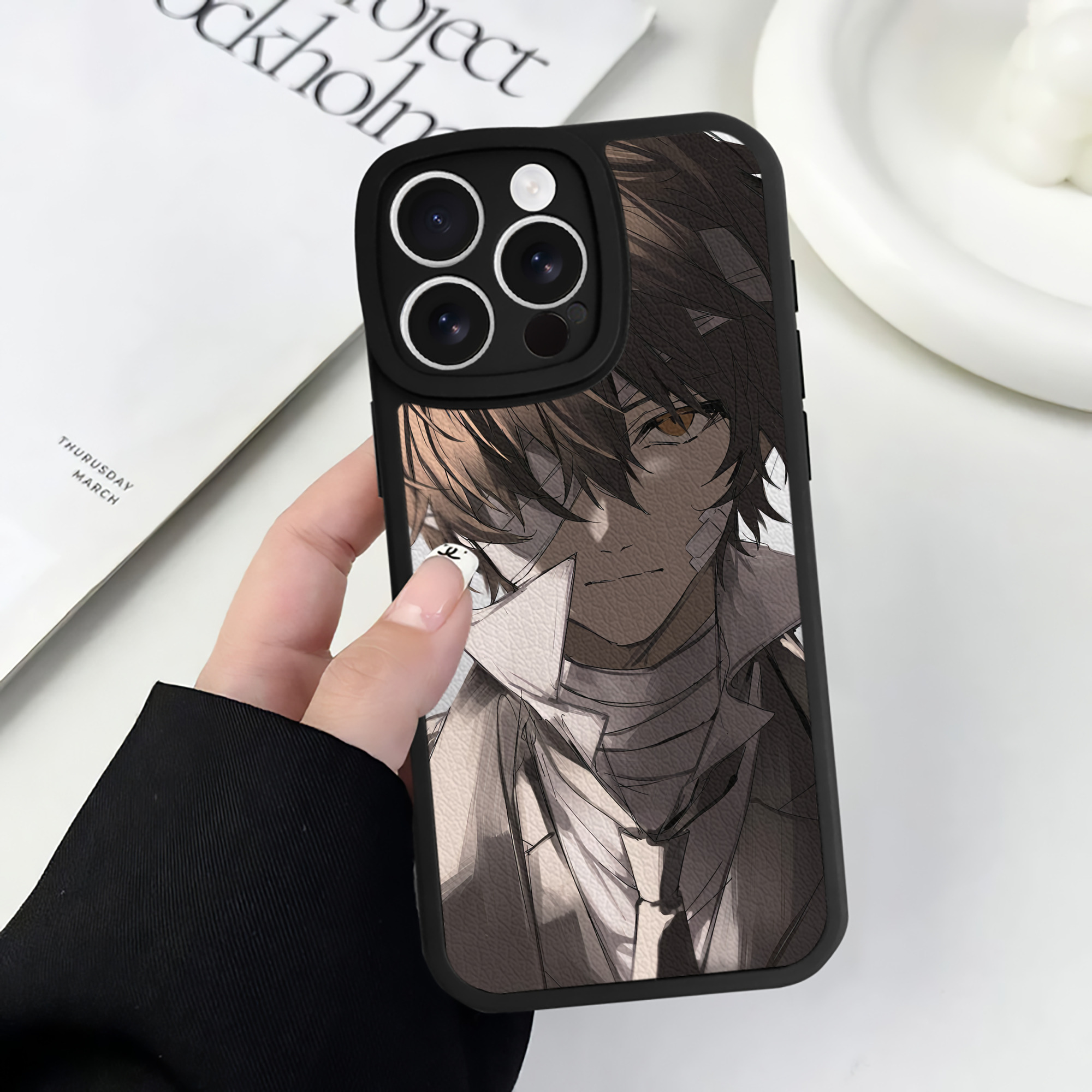 （画像用） 文豪ストレイドッグス Bungo Stray Dogs 【iPhone 16シリーズ対応】シリコンスマホケース（レザー調） 材質：シリコン